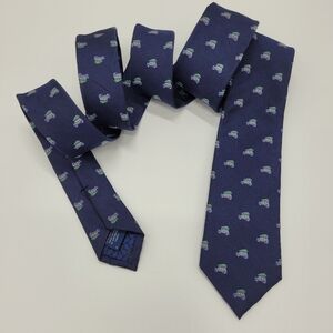 Vineyard Vines Silk Tie Woody & Tree Holiday Navy Blue Festive Novelty NEW